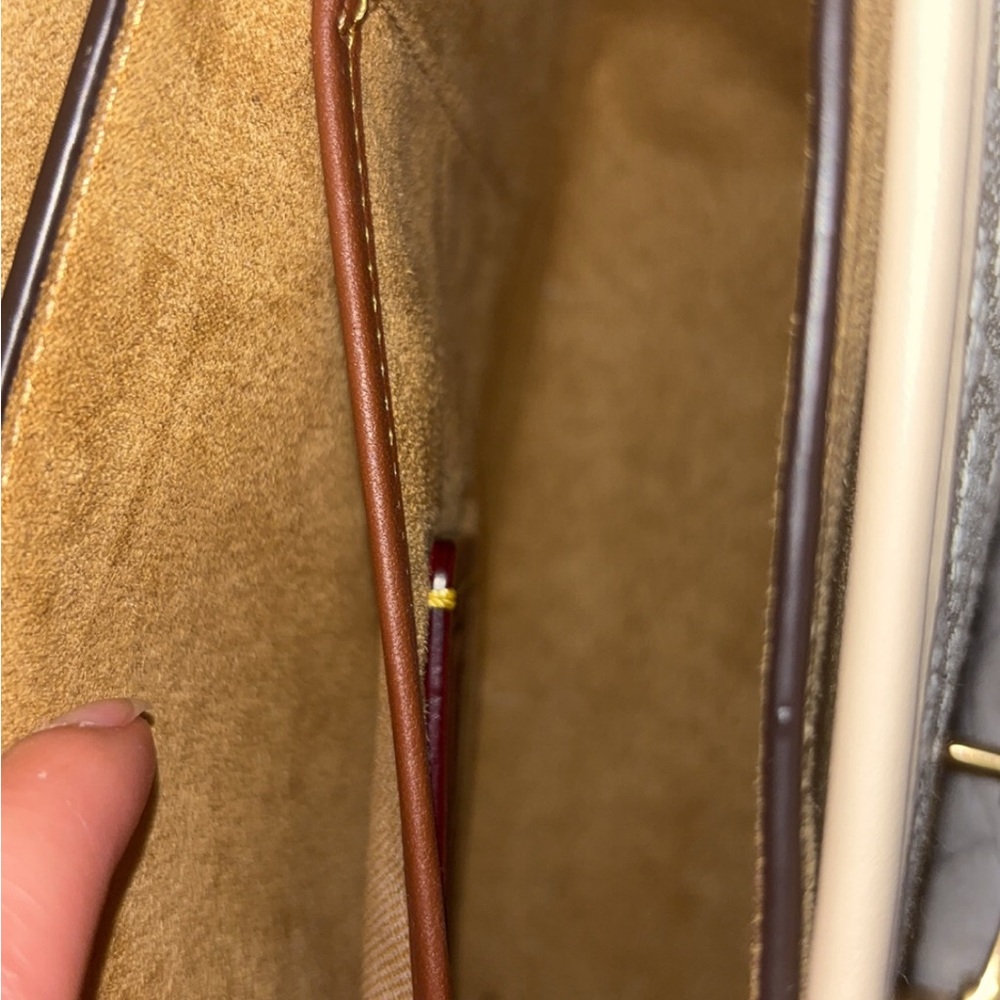 Coach Bag - Picture 4 of 5